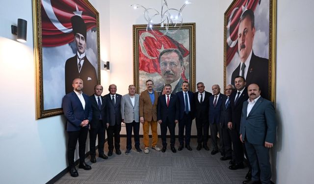 Özegen ve beraberindeki heyetten Destici’ye taziye ziyareti