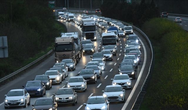 Ramazan Bayramı’nda otoyollarda 8,4 milyon araç geçiş yaptı