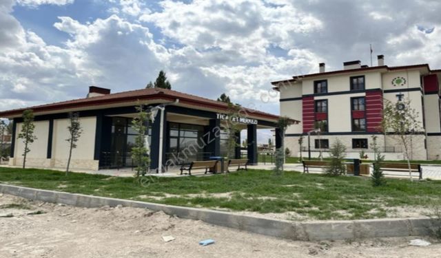 TOKİ, Niğde'de konut ve iş yerlerini satışa sunuyor