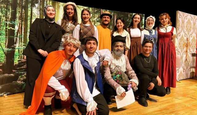 Üniversiteli Gençlerden Moliere Yorumu
