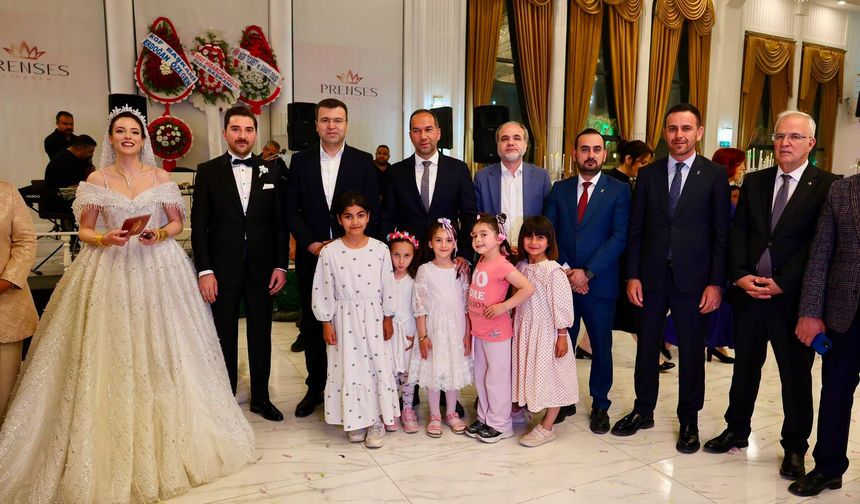 Gökhan Tuğrul, Ayça Çavuşoğlu ile dünya evine girdi