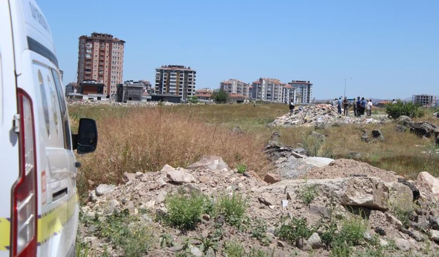 Molozların arasında cansız bedeni bulundu