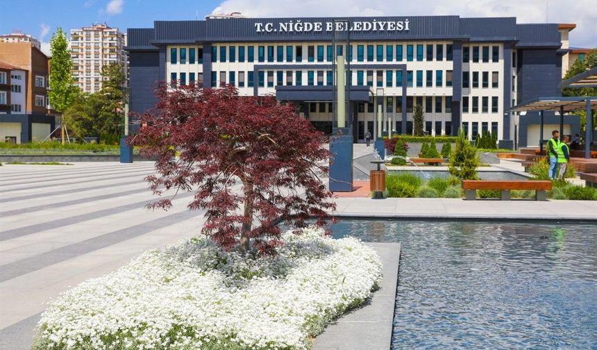 Şehit Ömer Halisdemir'in Kabrini Ziyaret Etmek İsteyen Vatandaşlar İçin Ücretsiz Servis Kaldırılacak