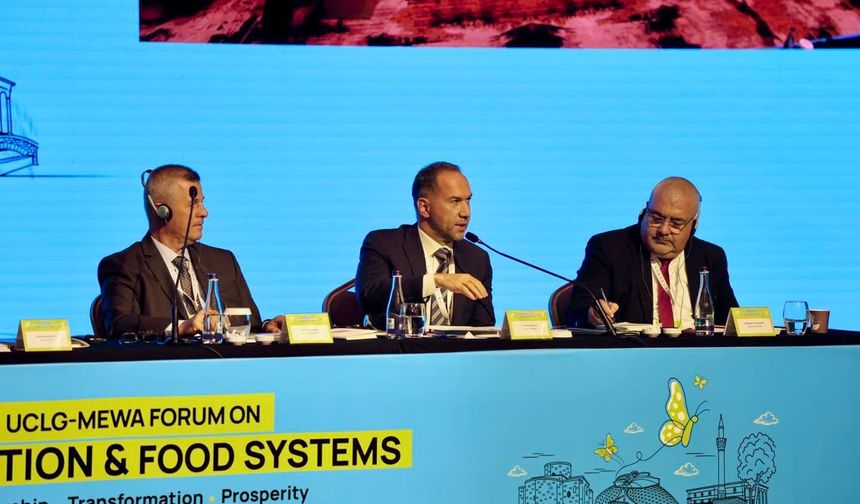 Başkan Özdemir Uluslararası Forumda Konuştu