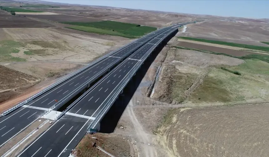 Ankara-Niğde otoyolu ne kadar oldu?
