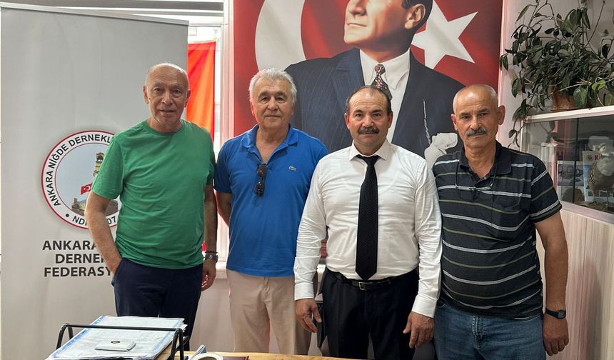 Niğde Dernekler Federasyonu Ankara'da aşure dağıttı