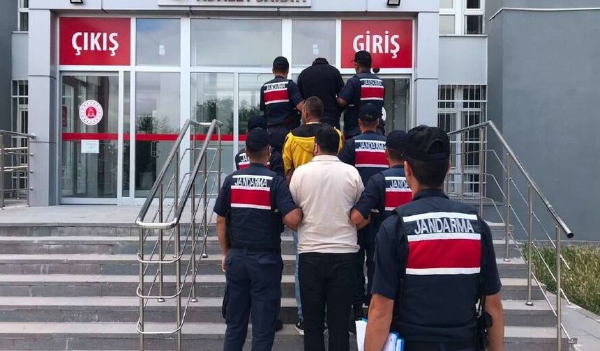 Niğde'de sahte altınla hayvan dolandırıcılığı yapan 5 şüpheli yakalandı