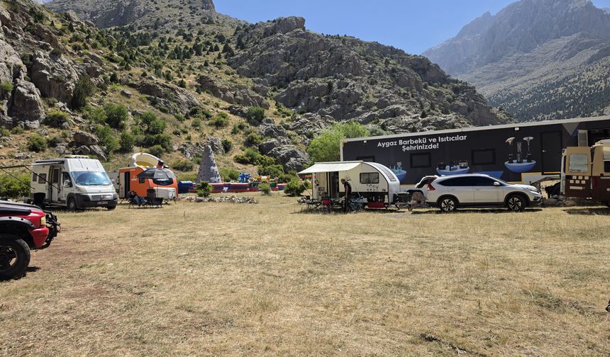 Niğdeli karavancılar festival alanında yerini aldı