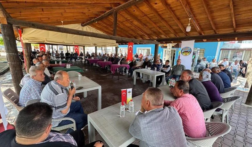 Altunhisar’da "Vatandaş Soruyor, Başkan Cevaplıyor" buluşması