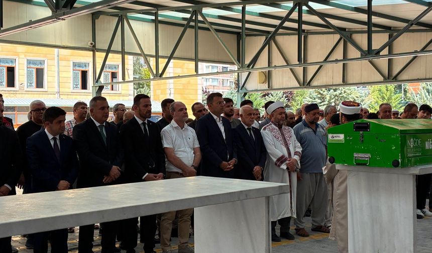 Niğdeli şehidin babası son yolculuğuna uğurlandı