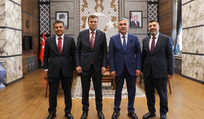 Özegen ve beraberindeki heyetten Vali Akmeşe’ye ziyaret