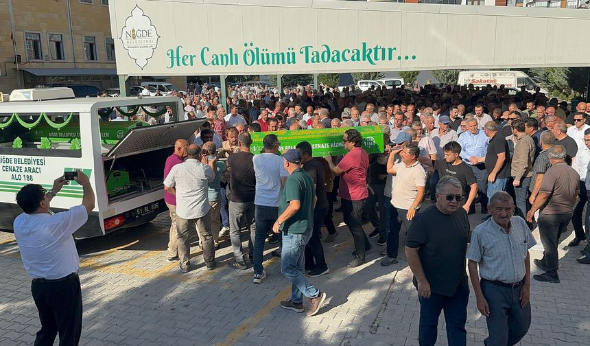 Emin Özcan Altuncu toprağa verildi
