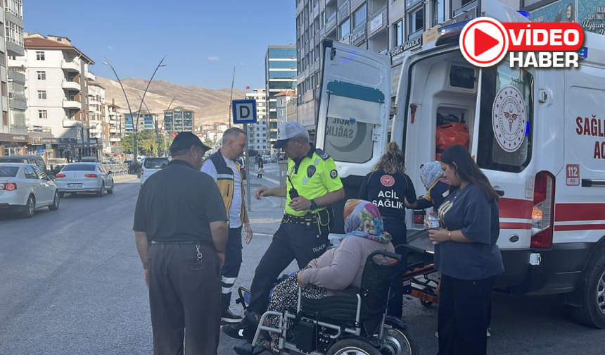 Tekerlekli sandalyeli vatandaşa otomobil çarptı