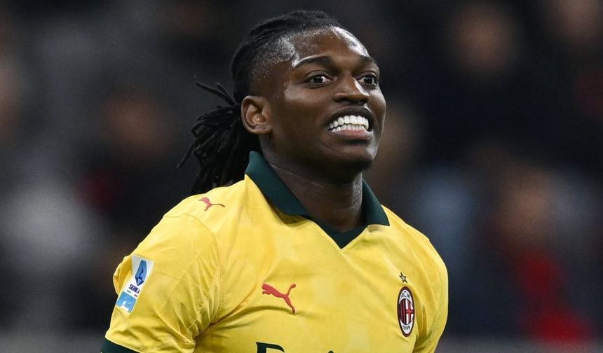 Rafael Leao Galatasaray'a gelecek mi? Bonservisi ve maaşı belli oldu mu?
