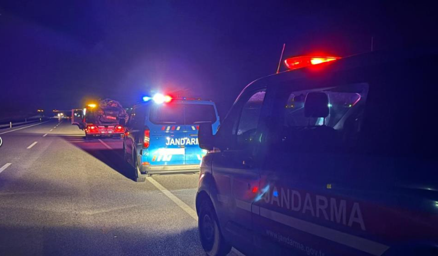 Takla atan otomobilde 11 yaşındaki çocuk hayatını kaybetti