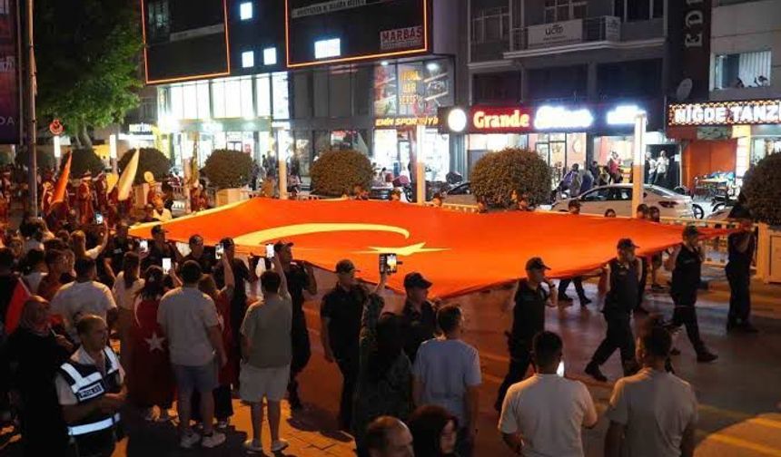 Zafer Coşkusu Fener Alayıyla Taçlanacak