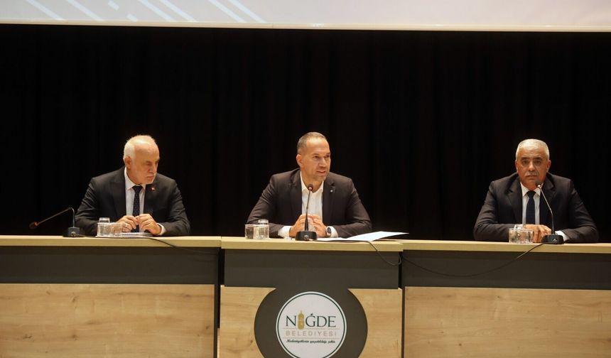 Başkan Özdemir okul servis şoförleriyle bir araya geldi