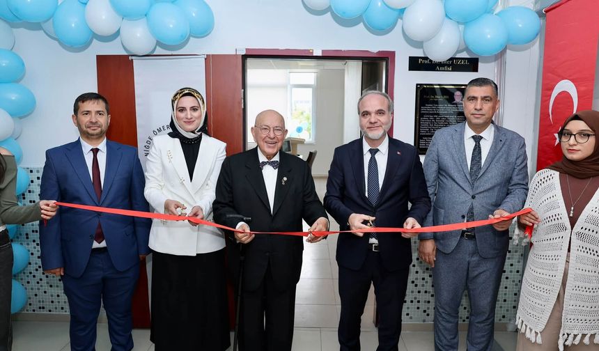 NÖHÜ’de Prof. Dr. İlter Uzel Amfisi törenle hizmete açıldı