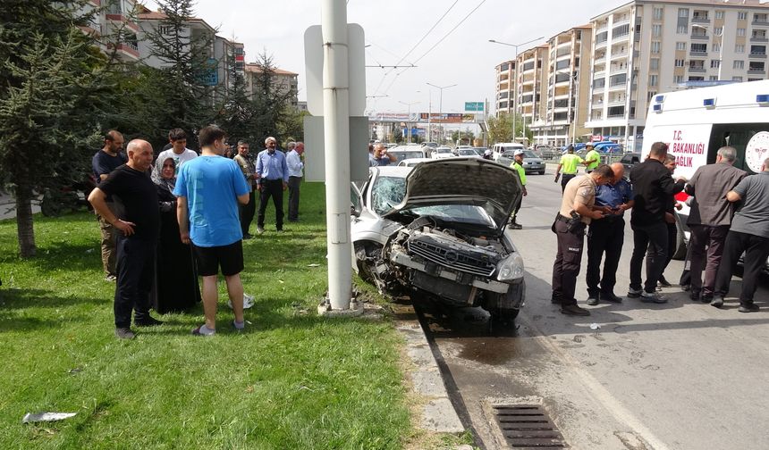 Korkutan kaza: yaralılar var