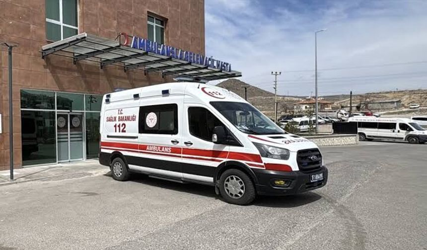 Niğde’de tır ile hafif ticari araç çarpıştı! Hayatını kaybedenler var