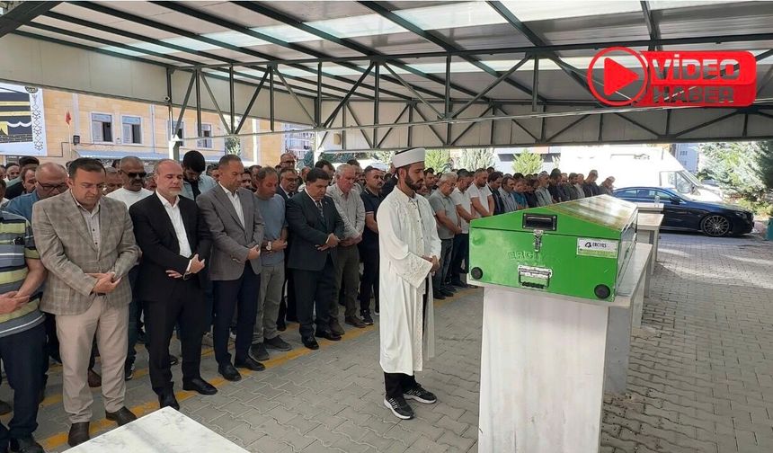 Emekli Dr. Öğr. Üyesi Sadi H. Nakipoğlu son yolculuğuna uğurlandı