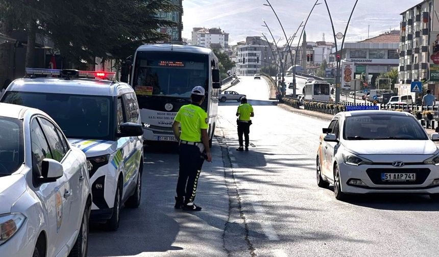 Niğde’de trafik ekiplerinden sıkı denetim