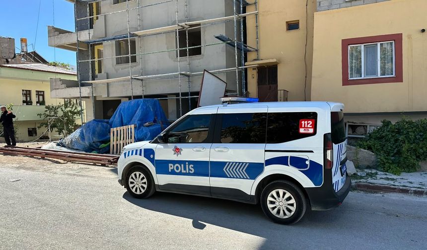 Niğde’de inşaattan düşen işçi yaralandı
