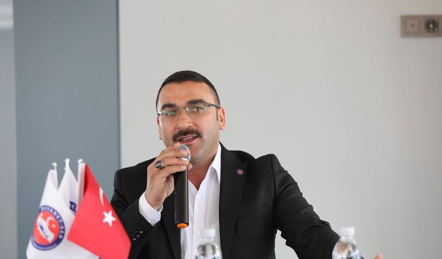 "Bu hafta, kürsülerden din görevlilerine ayar verme haftası değildir"
