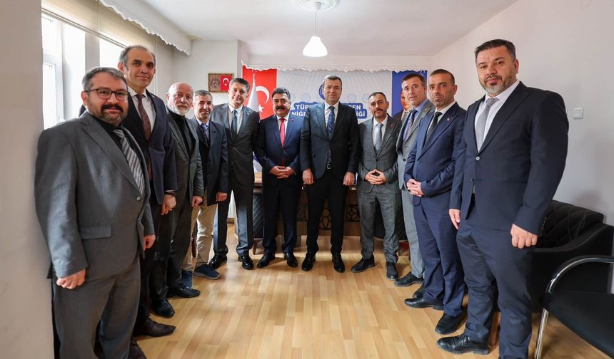 Vali Akmeşe'den sendikalara ziyaret