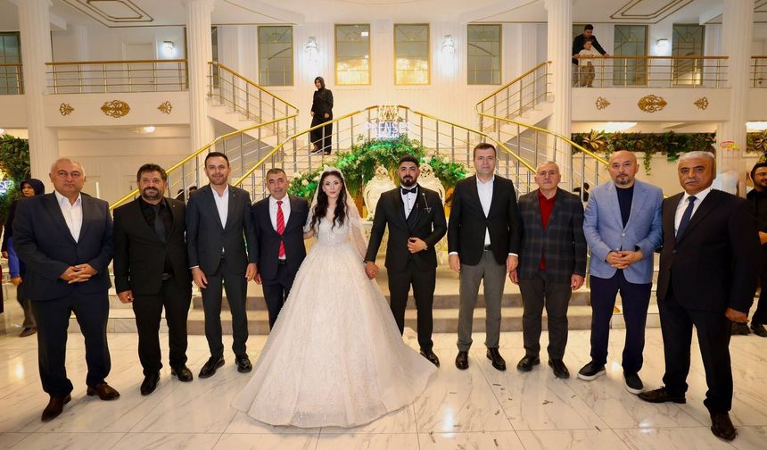 Kızıltan ve Cullaz ailelerinin mutlu günü