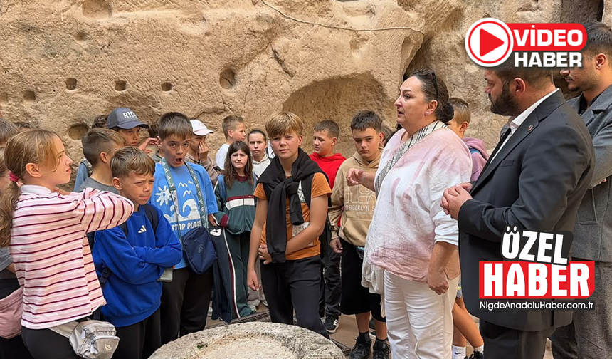 Polonyalı öğrencilerden Gümüşler Manastırı'na ziyaret