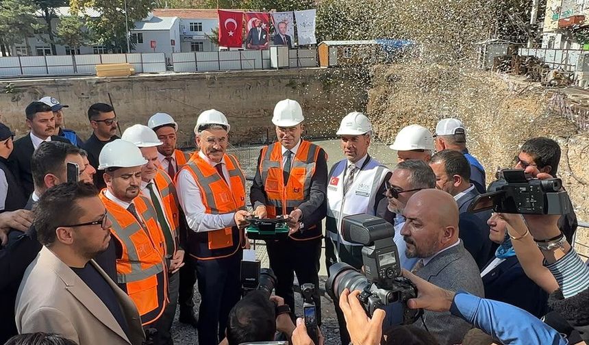 Niğde’de 90 araçlık otoparkın temeli atıldı