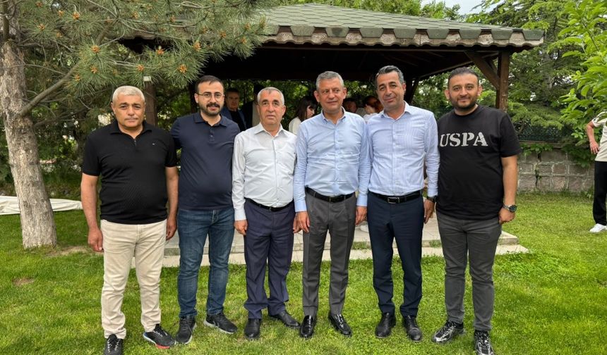 CHP Niğde Heyeti , Özgür Özel ile Görüştü
