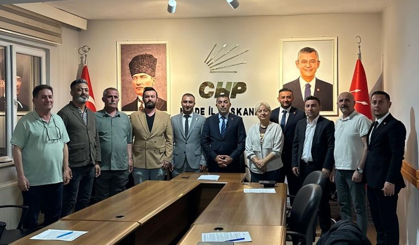 CHP Niğde meclis üyelerinden Özgür Özel’e destek açıklaması