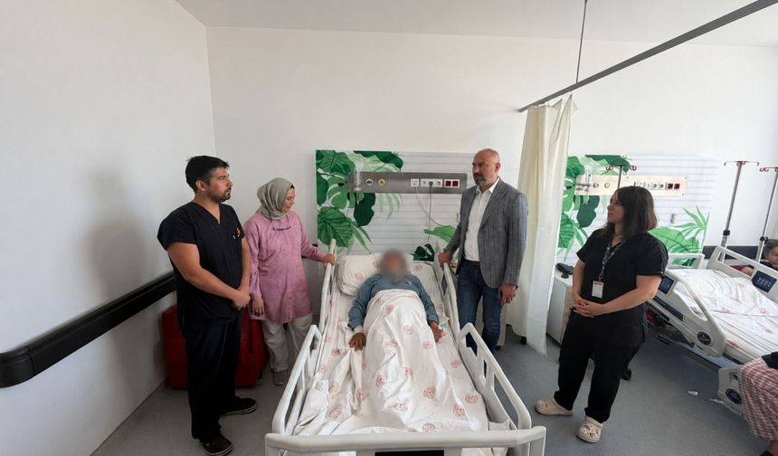 Niğde'de 7 kiloluk dev tümör ameliyatla alındı