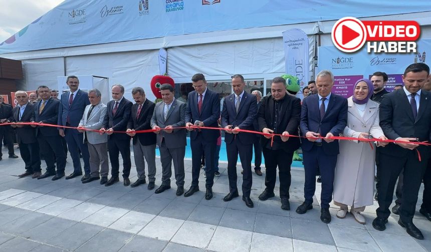 Niğde 9. Kitap Fuarı kapılarını açtı