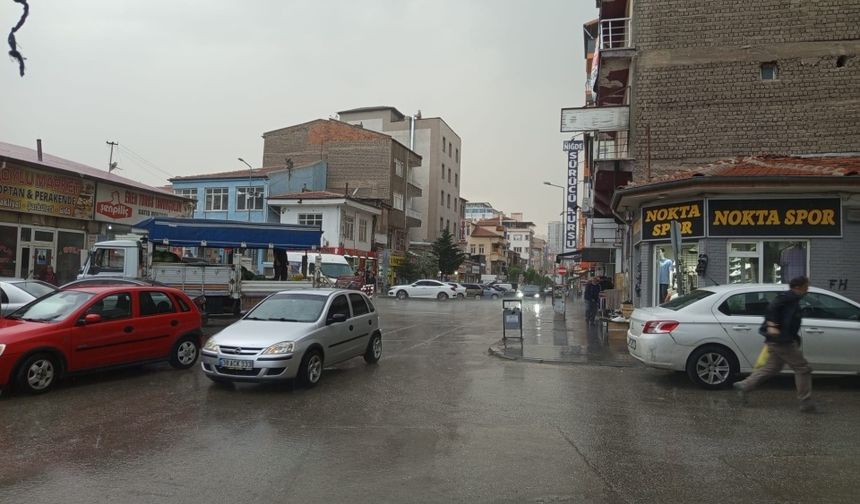 Niğde ve ilçelerine kuvvetli sağanak yağış uyarısı