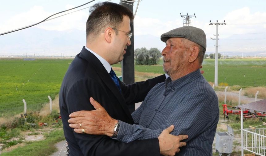 Vali Akmeşe Şehit Ömer Halisdemir'in Babasını Ziyaret Etti