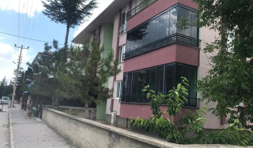 Yaşlı kadın evinde bıçaklanmış halde bulundu
