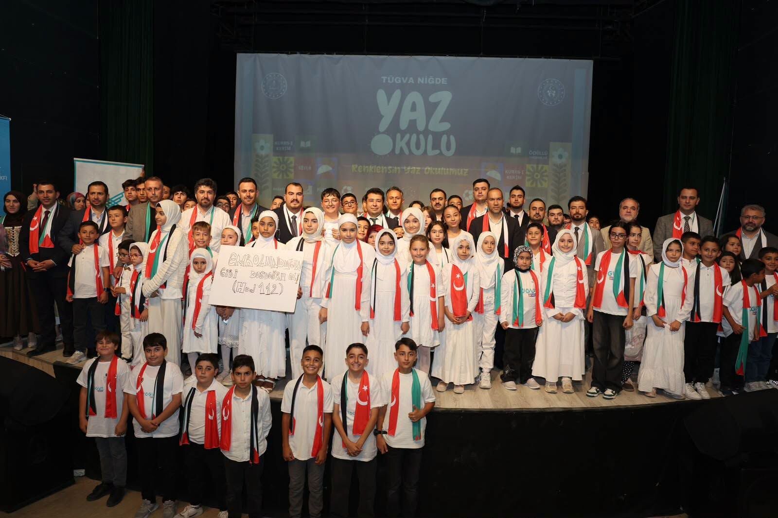 "Renklensin Yaz Okulumuz" mezuniyet programı coşkuyla gerçekleşti