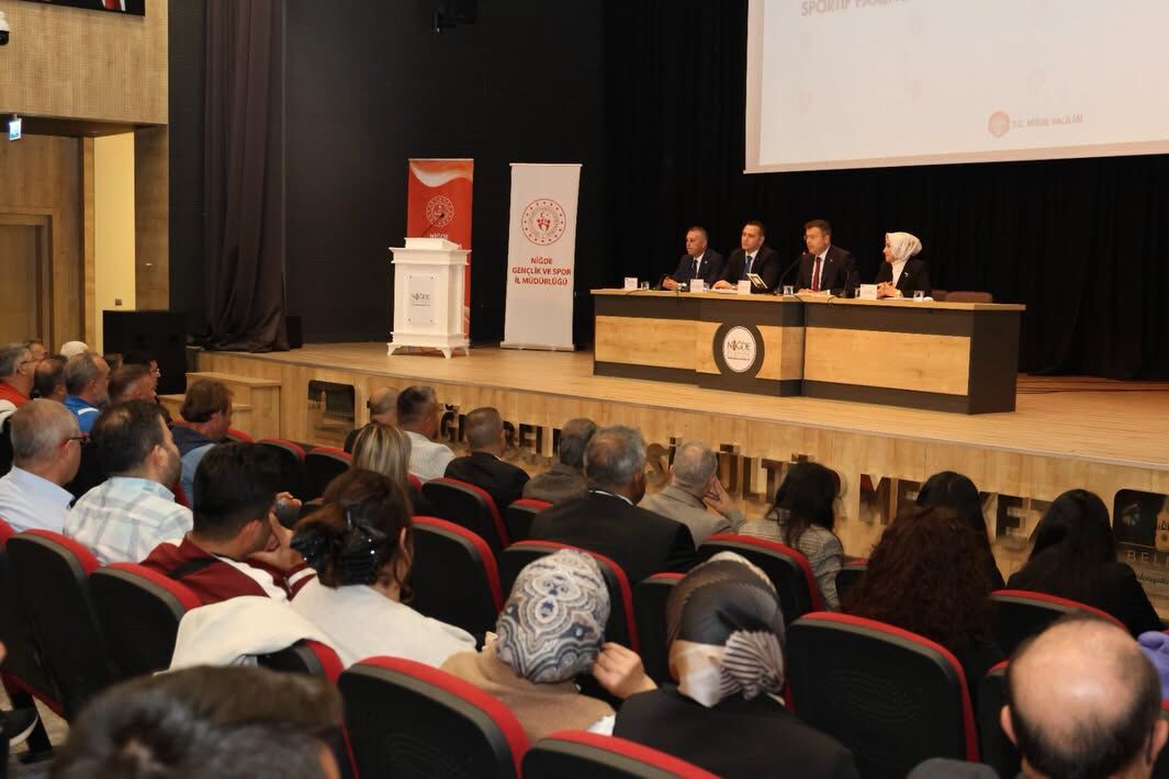 Niğde'de okul sporlarının yeni yol haritası çizildi