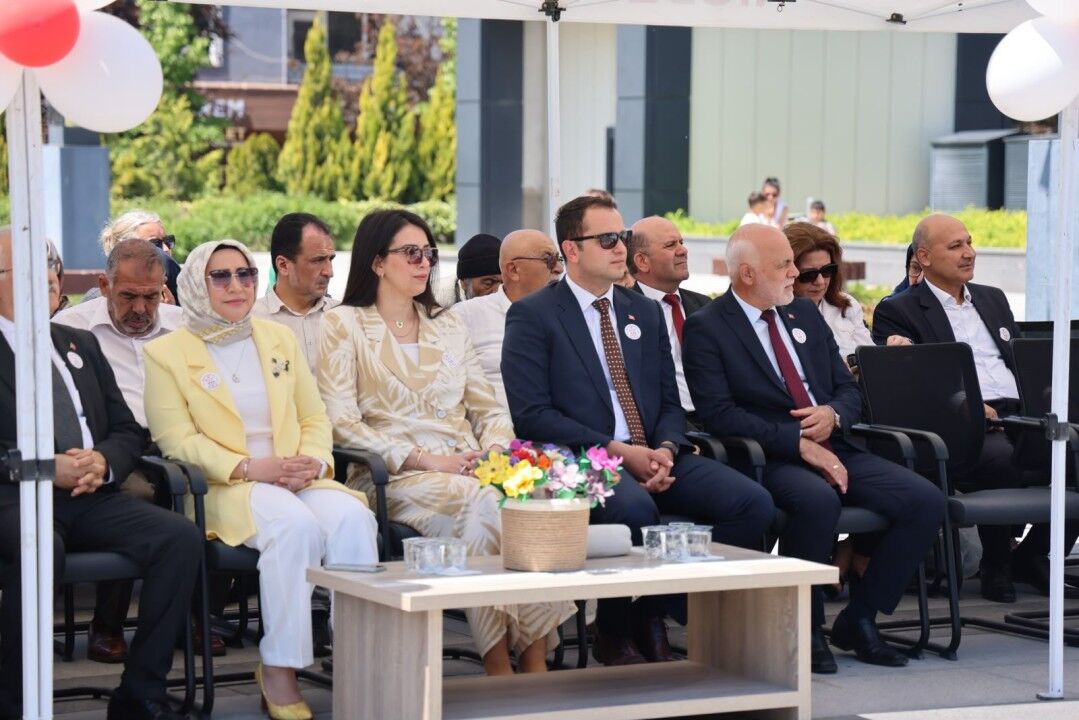 33123HKYfKL_XUAE-DFt.jpg