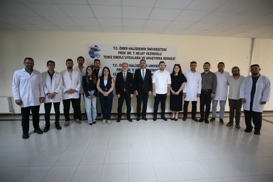 44370AA-20260623-41759351-41759344-NIGDEDE_HIDROJEN_VE_YAKIT_PILI_URETEN_MERKEZE_CIFTE_ODUL.jpg